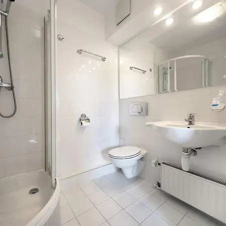 10Q- Z6 Room 602B Warsaw Exterior photo
